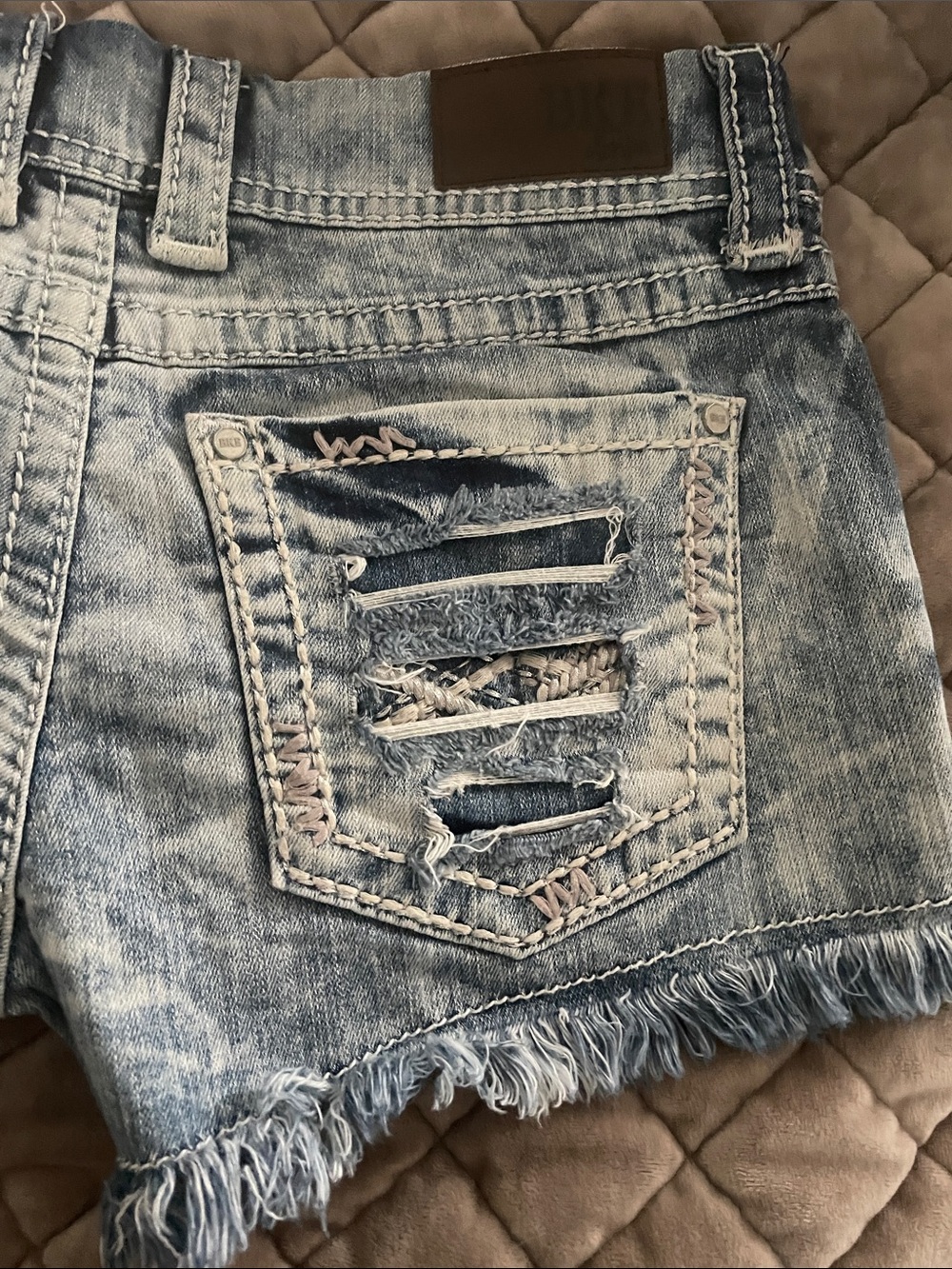 BKE Stella Women's Distressed Denim Shorts in Light Blue Wash - Picture 3 of 6